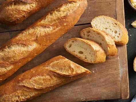 calories in french bread baguette.